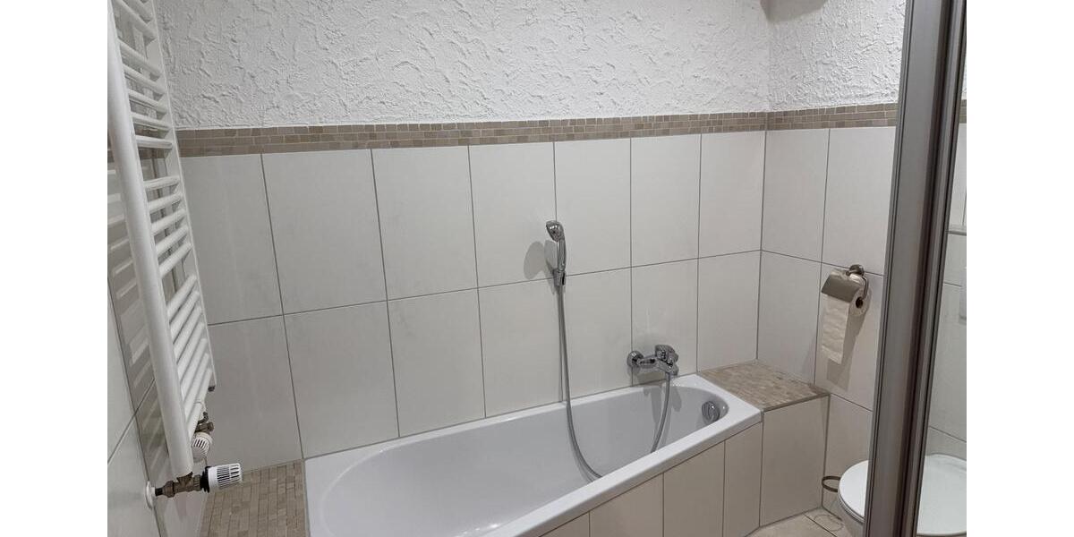 Dachgeschoßwohnung Schloß Holte-Stukenbrock Stukenbrock - 3 Zimmer, 82 m&sup2;, 255.000&euro; | Angebot:23190968