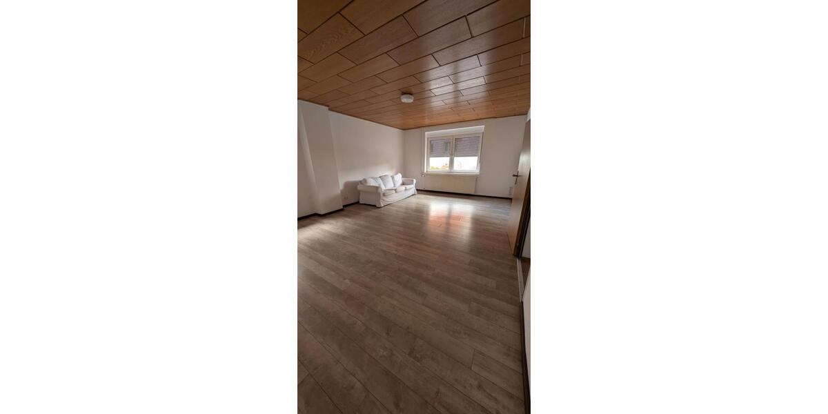 Etagenwohnung Steinheim - 5 Zimmer, 125 m&sup2;, 900&euro; | Angebot:27536573