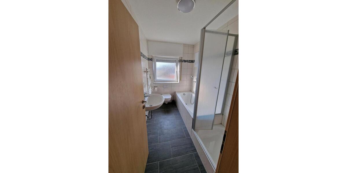 Dachgeschoßwohnung Paderborn Elsen - 3 Zimmer, 94 m&sup2;, 900&euro; | Angebot:26413474