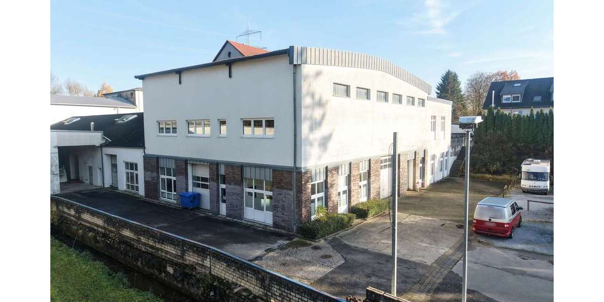 Halle in Oerlinghausen 1.500 € 200 m² zimmer