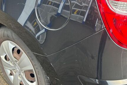 Hyundai i30 104.333 km 3.000 &euro; Paderborn 33102