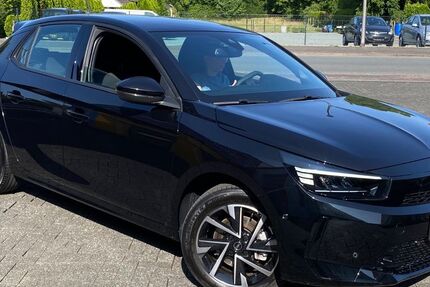 Opel Corsa 13.700 km 17.900 &euro; Detmold 32758