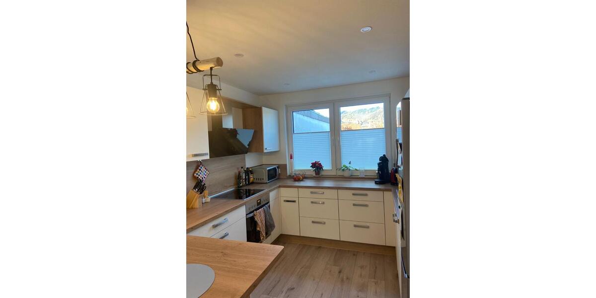 Dachgeschoßwohnung Marsberg - 2 Zimmer, 80 m&sup2;, 750&euro; | Angebot:26329328