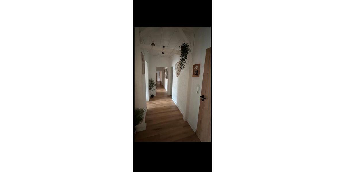 Etagenwohnung Horn-Bad Meinberg Bad Meinberg - 3 Zimmer, 121 m&sup2;, 190.000&euro; | Angebot:26197528