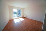 Frisch renoviert wartet diese schöne EinraumWohnung mit Küchenzeile & Balkon auf einen neuen Mieter!