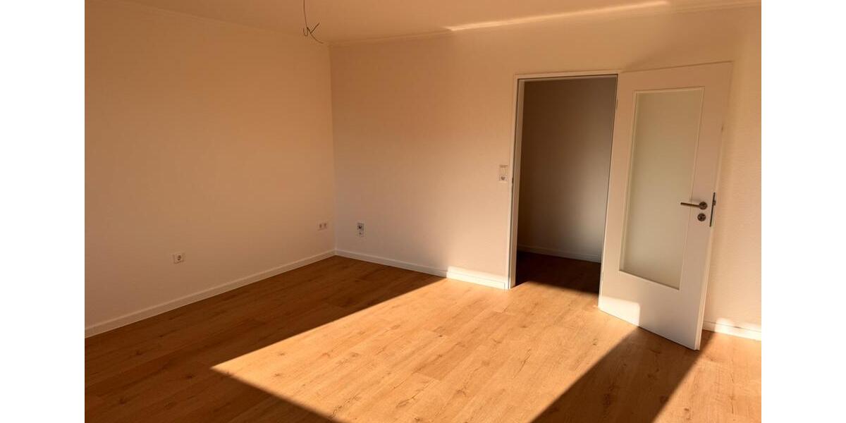 Renovierte Dachgeschosswohnung 3 zimmer