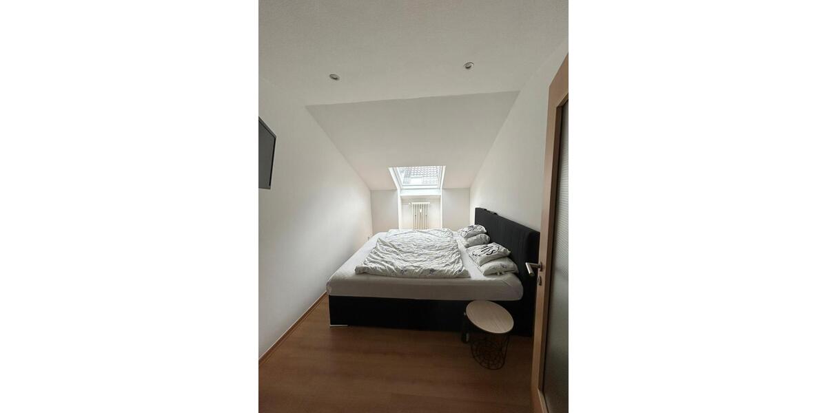 Dachgeschoßwohnung Bad Lippspringe - 3 Zimmer, 72 m&sup2;, 890&euro; | Angebot:27609642