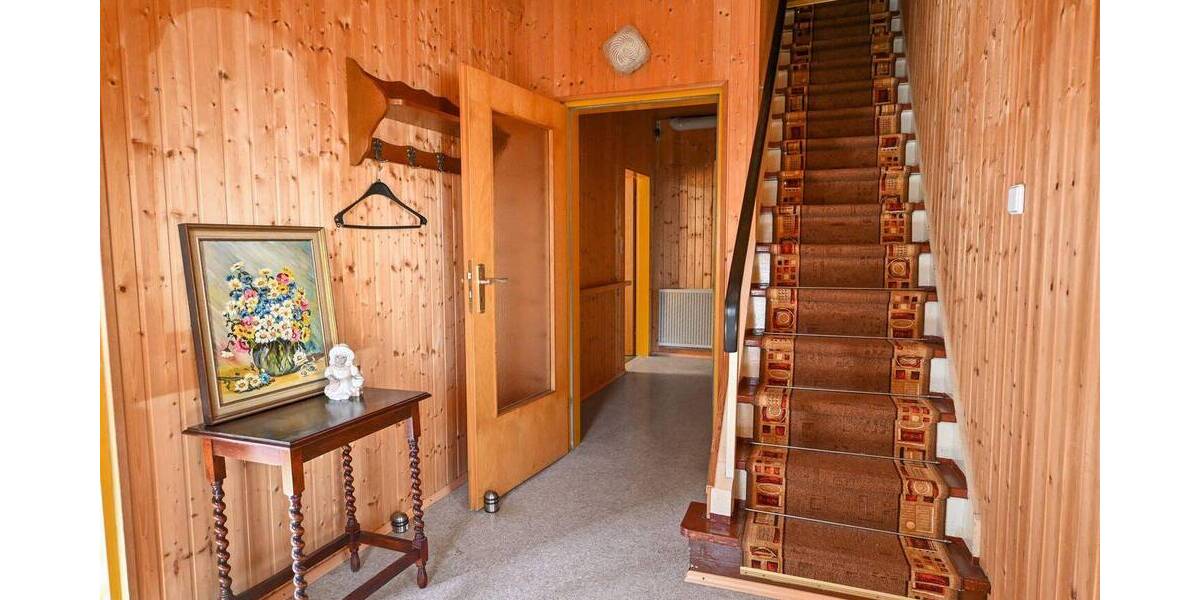 Einfamilienhaus Oerlinghausen - 8 Zimmer, 133 m&sup2;, 265.000&euro; | Angebot:26644191
