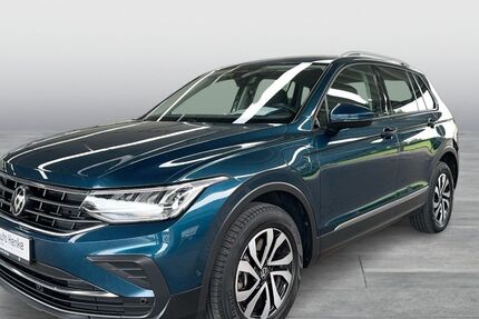 VW Tiguan 59.000 km 26.998 &euro; Büren 33142