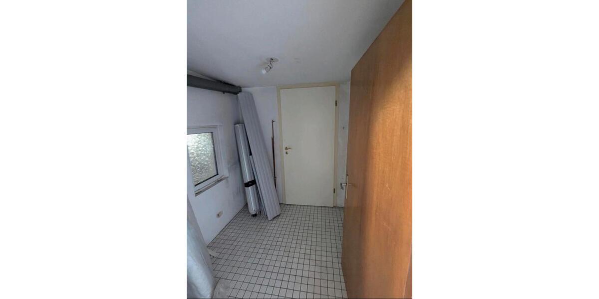 Doppelhaushälfte Nieheim - 2 Zimmer, 110 m&sup2;, 630&euro; | Angebot:26163635