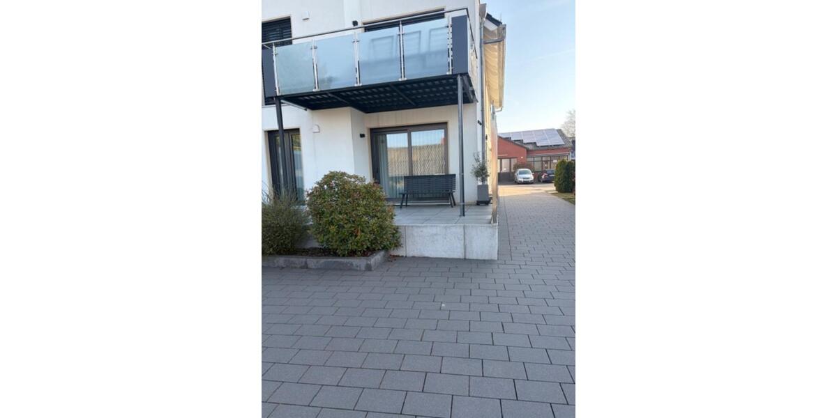 Erdgeschoßwohnung Paderborn Neuenbeken - 3 Zimmer, 80 m&sup2;, 1.046&euro; | Angebot:25790487