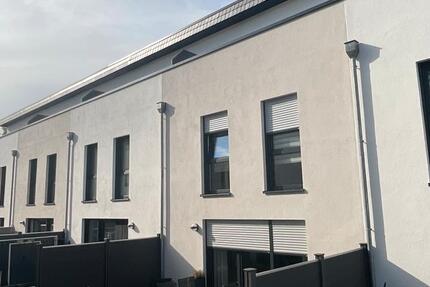 Haus Bad Driburg - 5 Zimmer, 145 m&sup2;, 1.300&euro; | Angebot:26591873