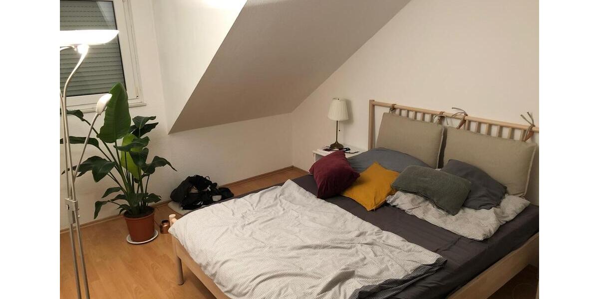 Dachgeschoßwohnung Paderborn Univiertel - 3 Zimmer, 94 m&sup2;, 893&euro; | Angebot:26415678