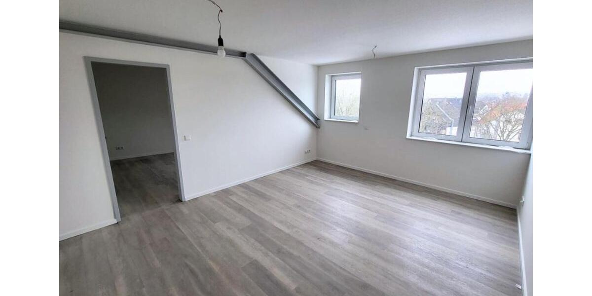 Dachgeschoßwohnung Steinheim - 2 Zimmer, 66 m&sup2;, 665&euro; | Angebot:25807083
