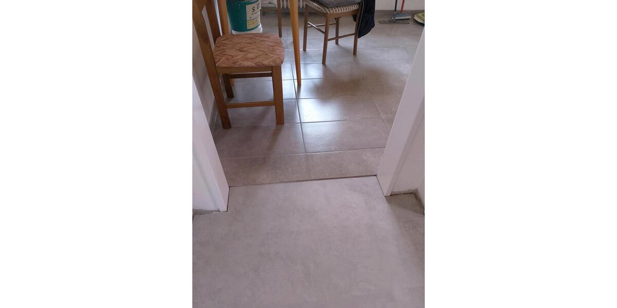 Dachgeschoßwohnung Borchen - 3 Zimmer, 75 m&sup2;, 570&euro; | Angebot:26413531
