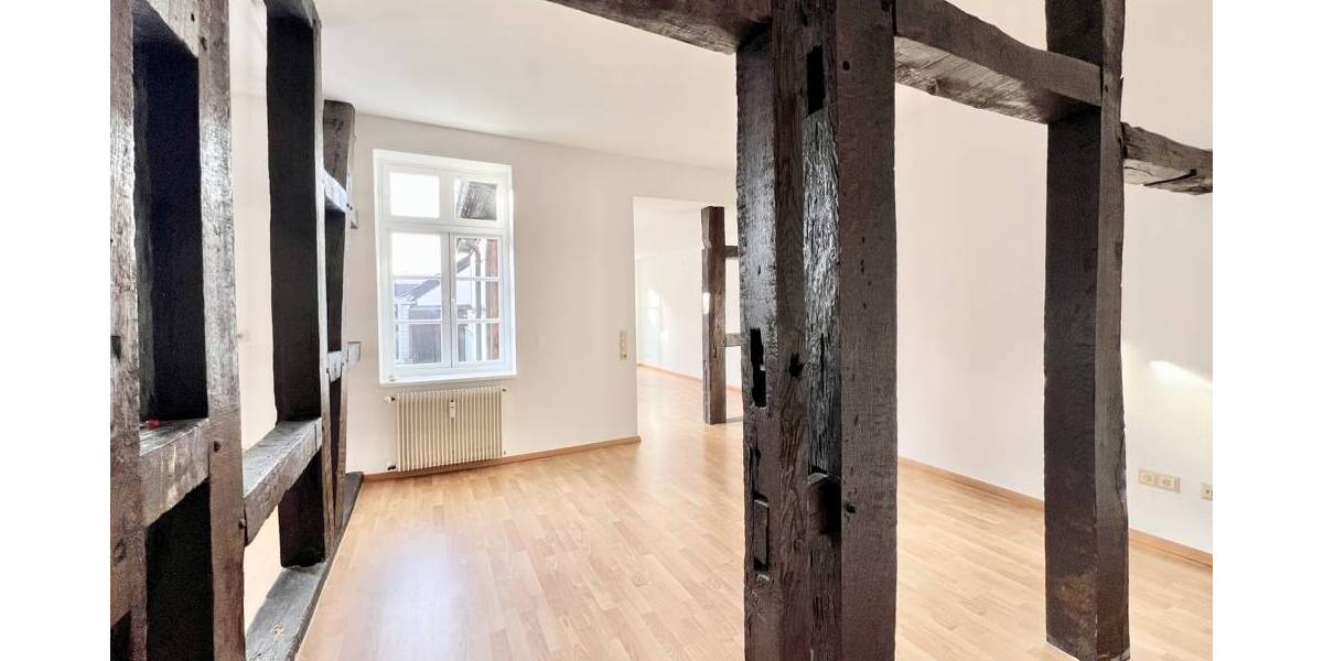 Etagenwohnung Detmold Innenstadt - 2 Zimmer, 93 m&sup2;, 199.000&euro; | Angebot:26093789