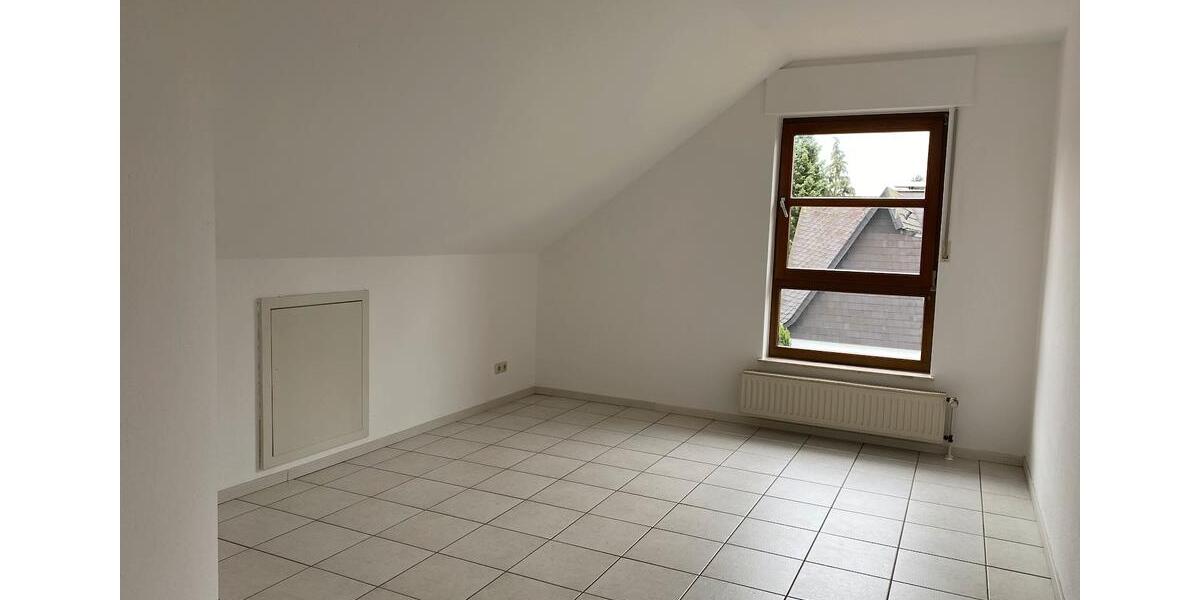 Dachgeschoßwohnung Paderborn Univiertel - 3 Zimmer, 77 m&sup2;, 650&euro; | Angebot:26462501