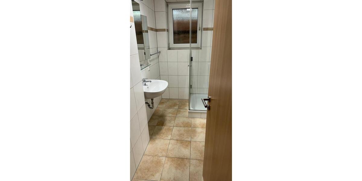 Etagenwohnung Borchen - 1 Zimmer, 25 m&sup2;, 250&euro; | Angebot:26413900
