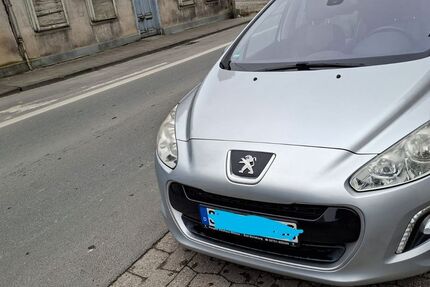Peugeot 308 223.000 km 3.900 &euro; Lippstadt 59558
