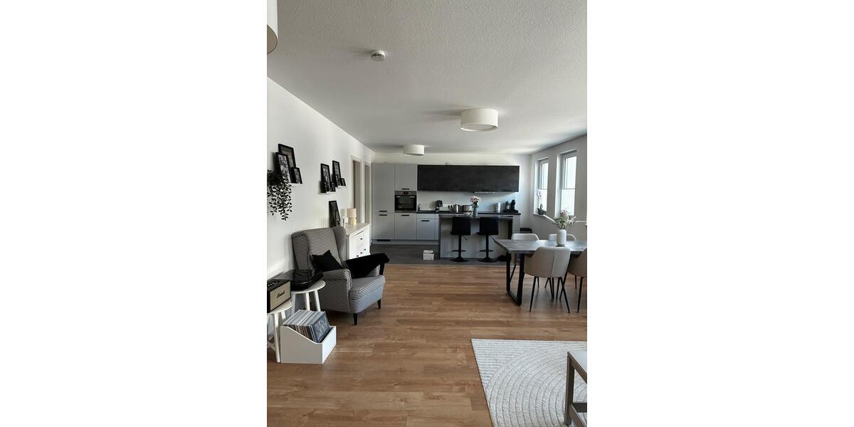 Erdgeschoßwohnung Paderborn - 3 Zimmer, 96 m&sup2;, 800&euro; | Angebot:26428343