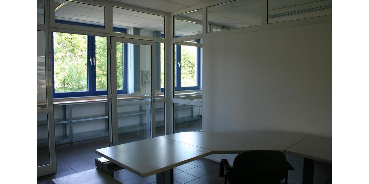 Produktions-, Lager- und Büroflächen in Salzkotten zimmer