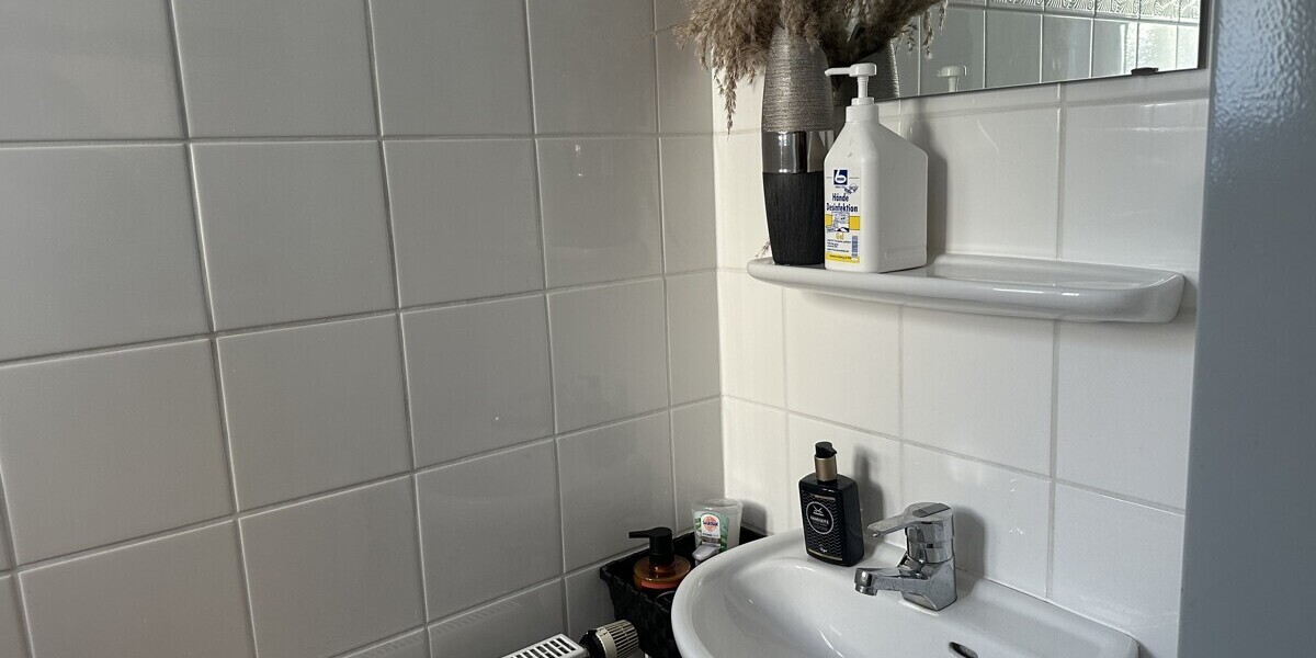 Moderne DHH · sehr gepflegt · werthaltig · zurzeit vermietet · ruhige Lage am Thunebach! - Doppelhaushälfte Bad Lippspringe | Angebot:24812631