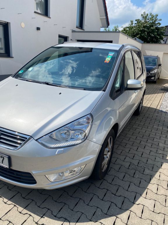 Ford Galaxy 262.700 km 8.890 € Paderborn 33104