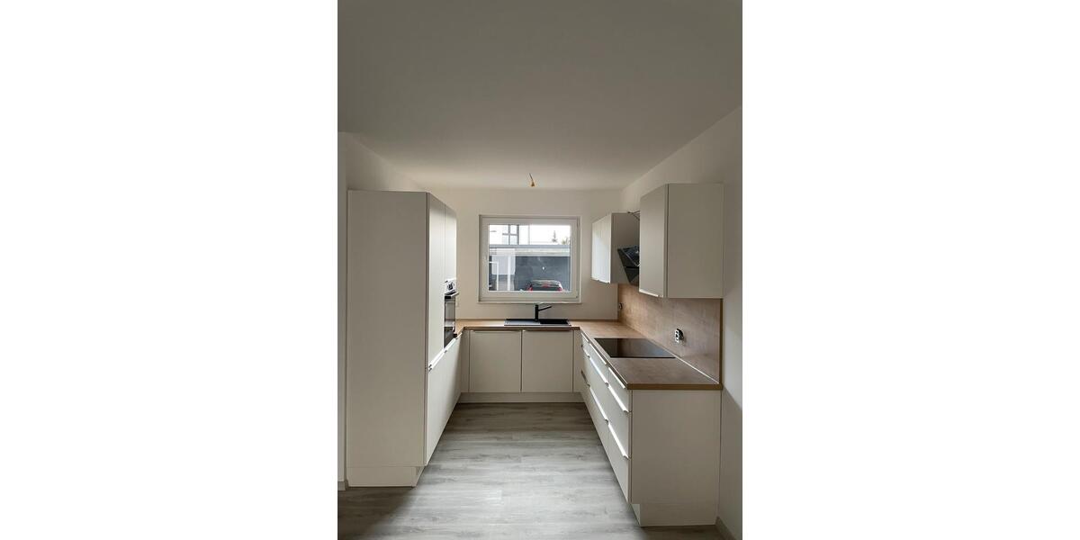 Reihenhaus Bad Driburg - 5 Zimmer, 145 m&sup2;, 1.300&euro; | Angebot:26591873