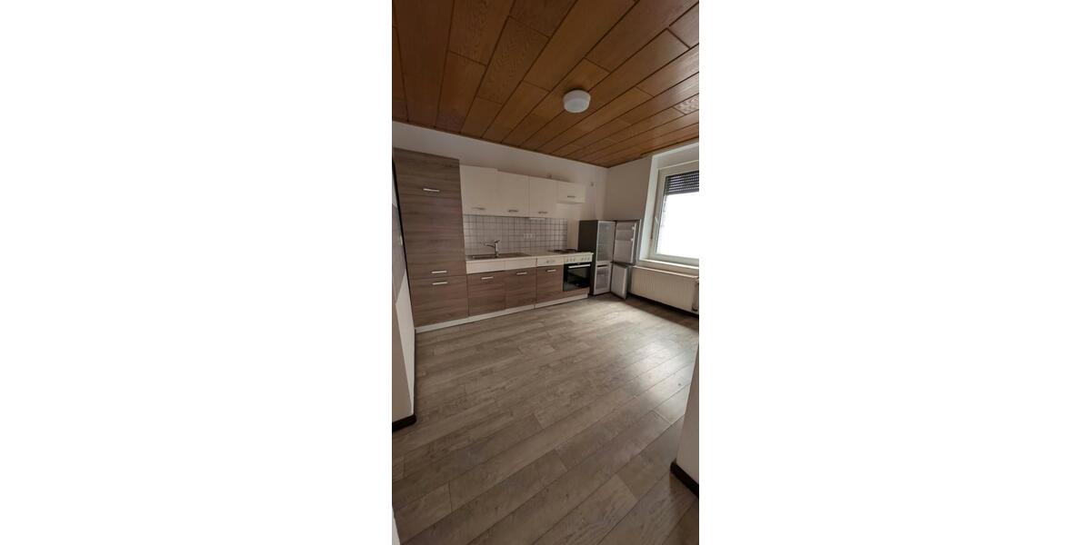 Etagenwohnung Steinheim - 5 Zimmer, 125 m&sup2;, 900&euro; | Angebot:27536573