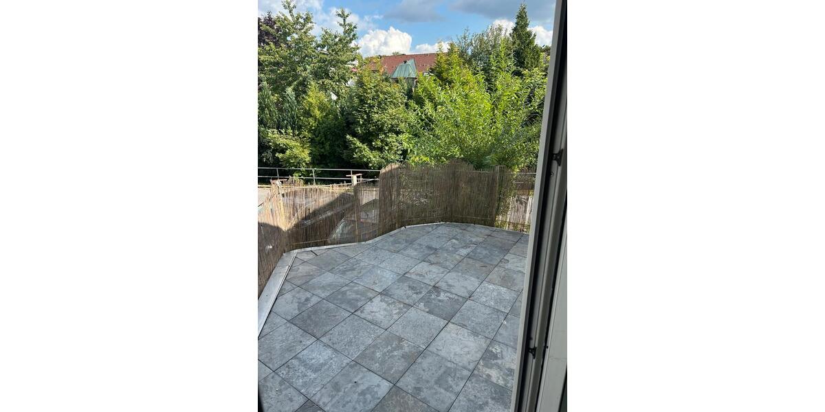 Erdgeschoss mit Balkon 4 zimmer