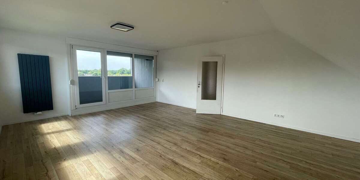 Etagenwohnung Lippstadt Garfeln - 3 Zimmer, 95 m&sup2;, 869&euro; | Angebot:26837552