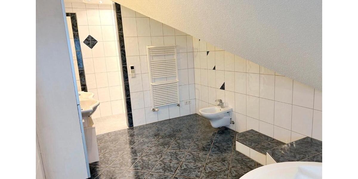 Doppelhaushälfte Geseke - 4 Zimmer, 154 m&sup2;, 1.500&euro; | Angebot:24822267