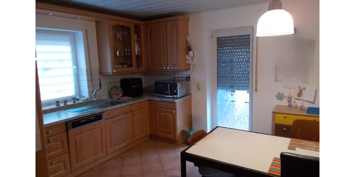 Einfamilienhaus Willebadessen - 5 Zimmer, 150 m&sup2;, 330.000&euro; | Angebot:26090077