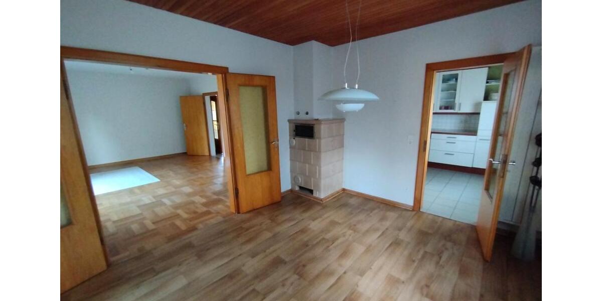 Einfamilienhaus Detmold Hakedahl - 5 Zimmer, 100 m&sup2;, 385.000&euro; | Angebot:26183430