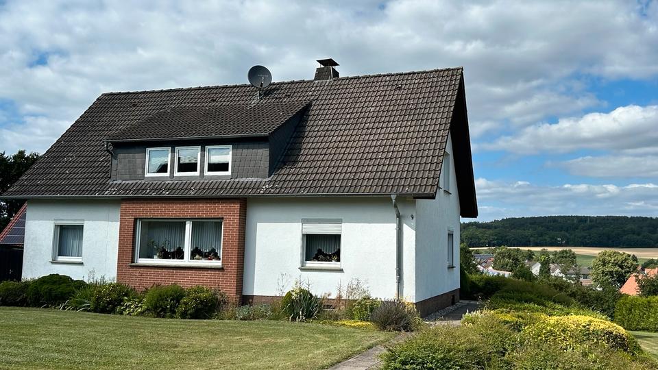 Einfamilienhaus Bad Driburg - 7 Zimmer, 160 m&sup2;, 175.000&euro; | Angebot:27295997