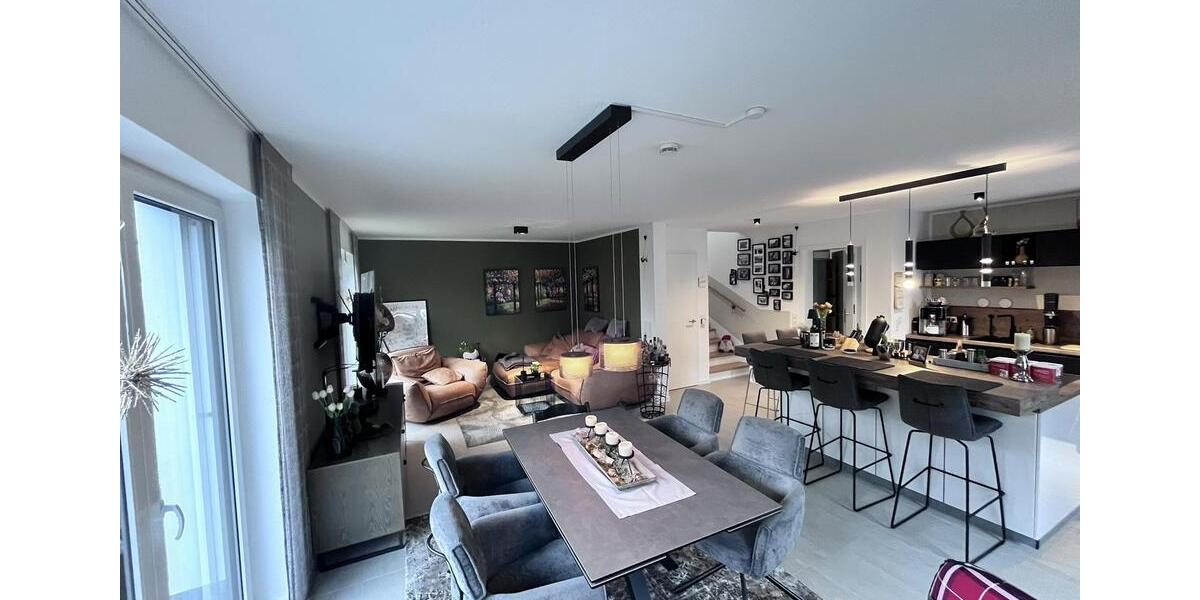 Doppelhaushälfte Detmold Hiddesen - 4 Zimmer, 128 m&sup2;, 1.865&euro; | Angebot:25022862