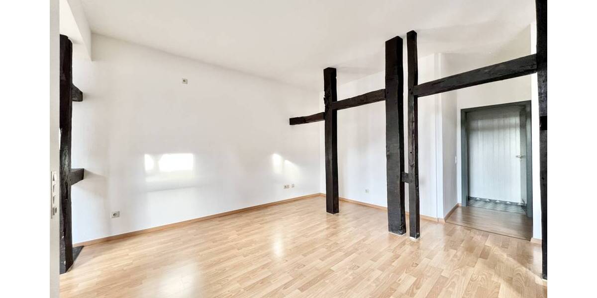 Etagenwohnung Detmold Innenstadt - 2 Zimmer, 93 m&sup2;, 199.000&euro; | Angebot:26093789