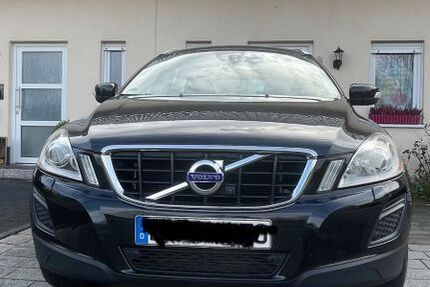 Volvo XC60 110.000 km 15.500 € Schlangen 33189