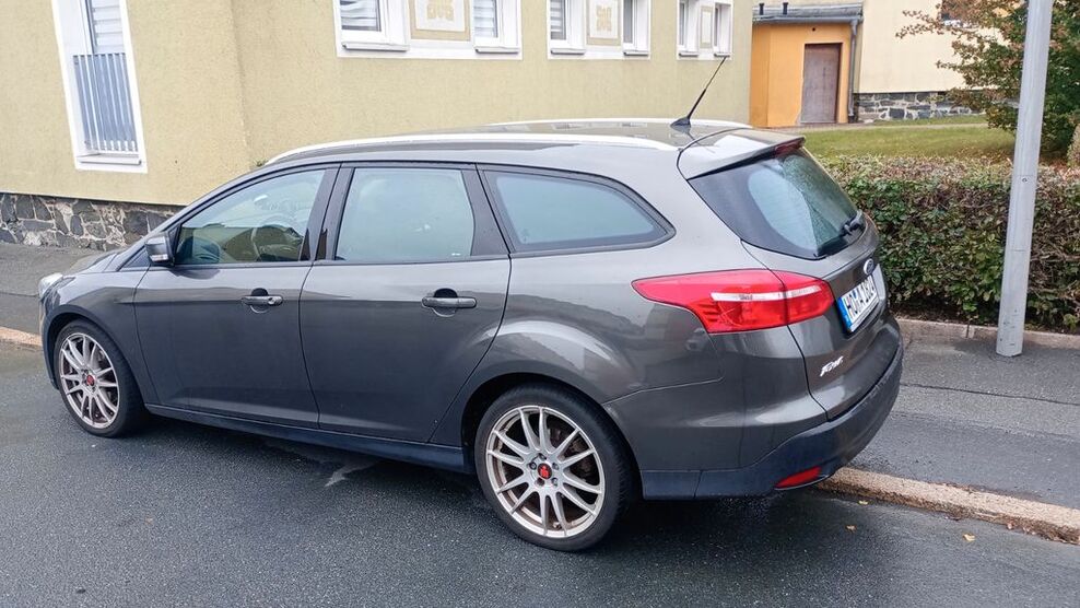 Ford Focus 128.000 km 5.488 € Lippstadt 59556