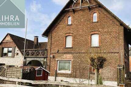 Haus zum Kaufen in Steinheim Vinsebeck 195.000 € 359.69 m² 9 zimmer