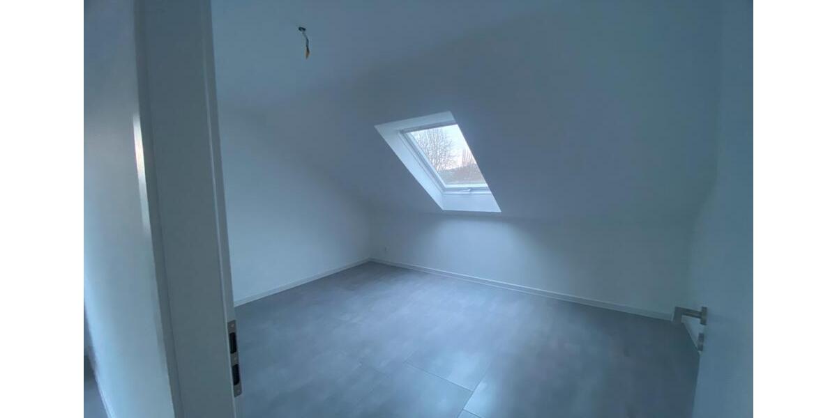 Wohnung 4Z, direkt Anfang Büren-Weine 4 zimmer