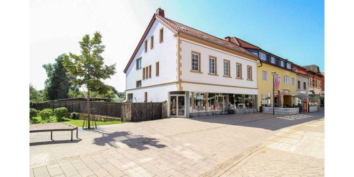 NEUER PREIS! Zentrales Wohn- & Geschäftshaus in Brakel - Garten, Carport, Fassade & Heizung 2022 Neu 1 zimmer