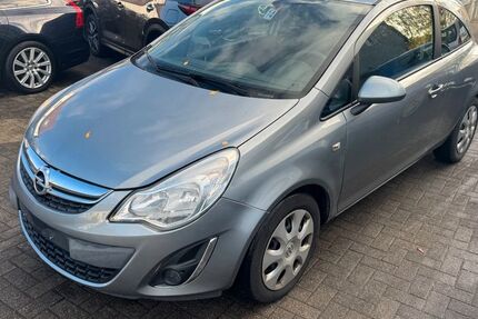 Opel Corsa 202.000 km 1.350 &euro; Detmold 32758