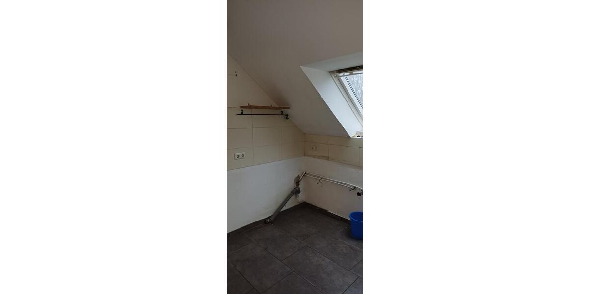 Dachgeschoßwohnung Bielefeld Sennestadt - 4 Zimmer, 82 m&sup2;, 570&euro; | Angebot:24473956