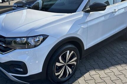 VW T-Cross 54.676 km 15.999 &euro; Büren 33142