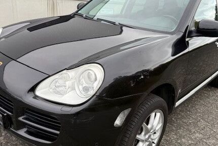 Porsche Cayenne 407.000 km 4.999 € Sande 33106