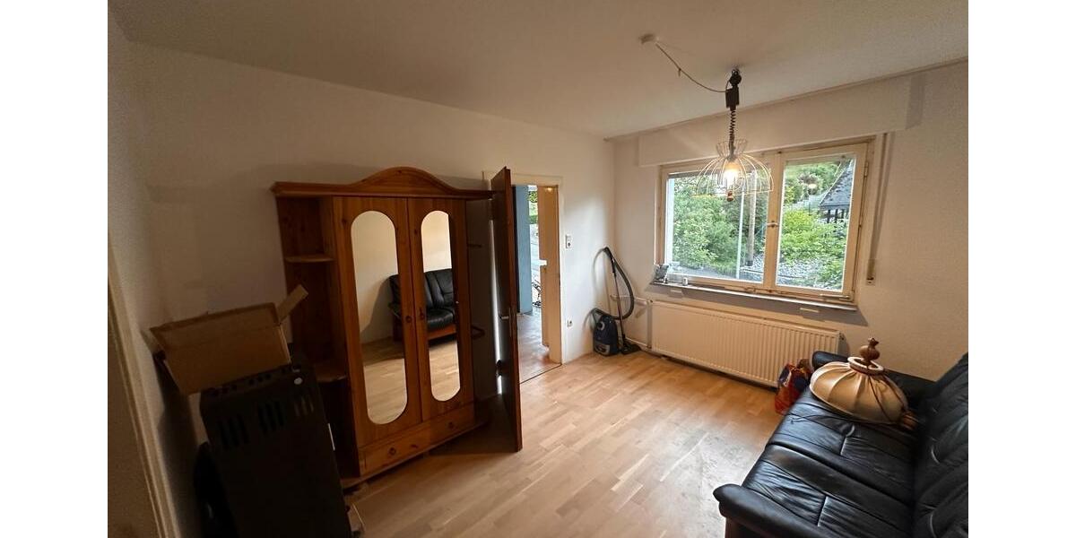 Einfamilienhaus Marsberg - 9 Zimmer, 180 m&sup2;, 199.000&euro; | Angebot:27079077