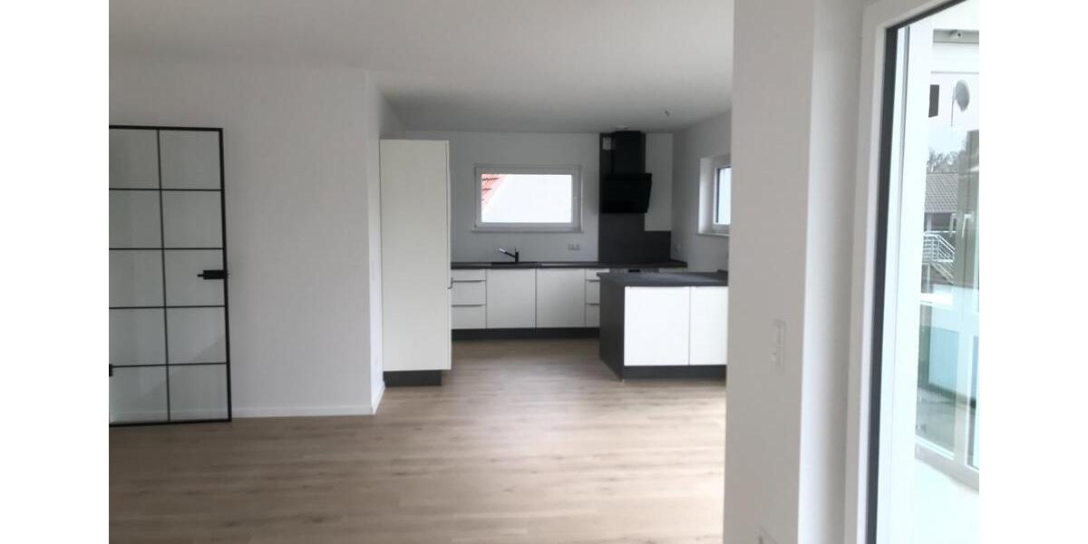 Moderne 3-Zimmer-Wohnung mit Balkon, Aufzug und Einbauküche in Elsen 3 zimmer