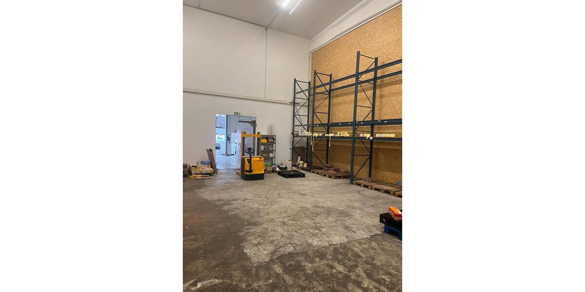 Lager Produktionshalle 247 m2 in 33104 Pb zu vermieten zimmer