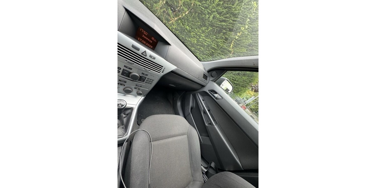 Opel Astra 190.000 km 1.800 &euro; Paderborn 33104